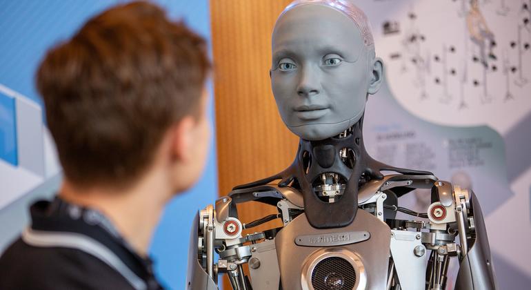 ‘Irrefutable’ need for global regulation of AI: UN experts