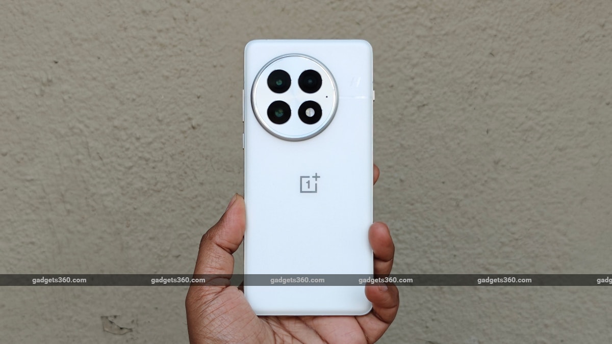 OnePlus 13, OnePlus 13R Confirmed to Receive 4 Years of Android OS Updates
