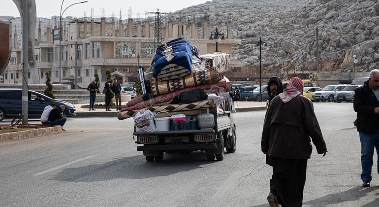 More than 125,000 refugees return to Syria in desperate conditions