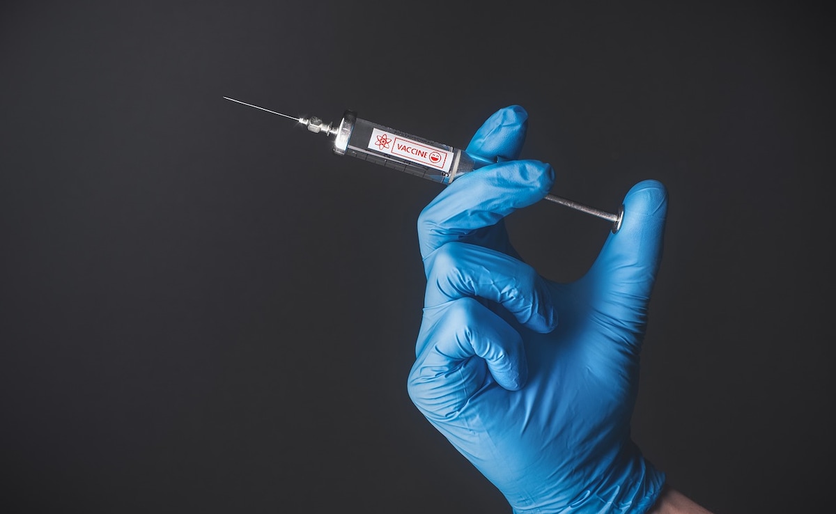 Does Covid Vaccine Contain AIDS Causing Viruses? A Fact-Check