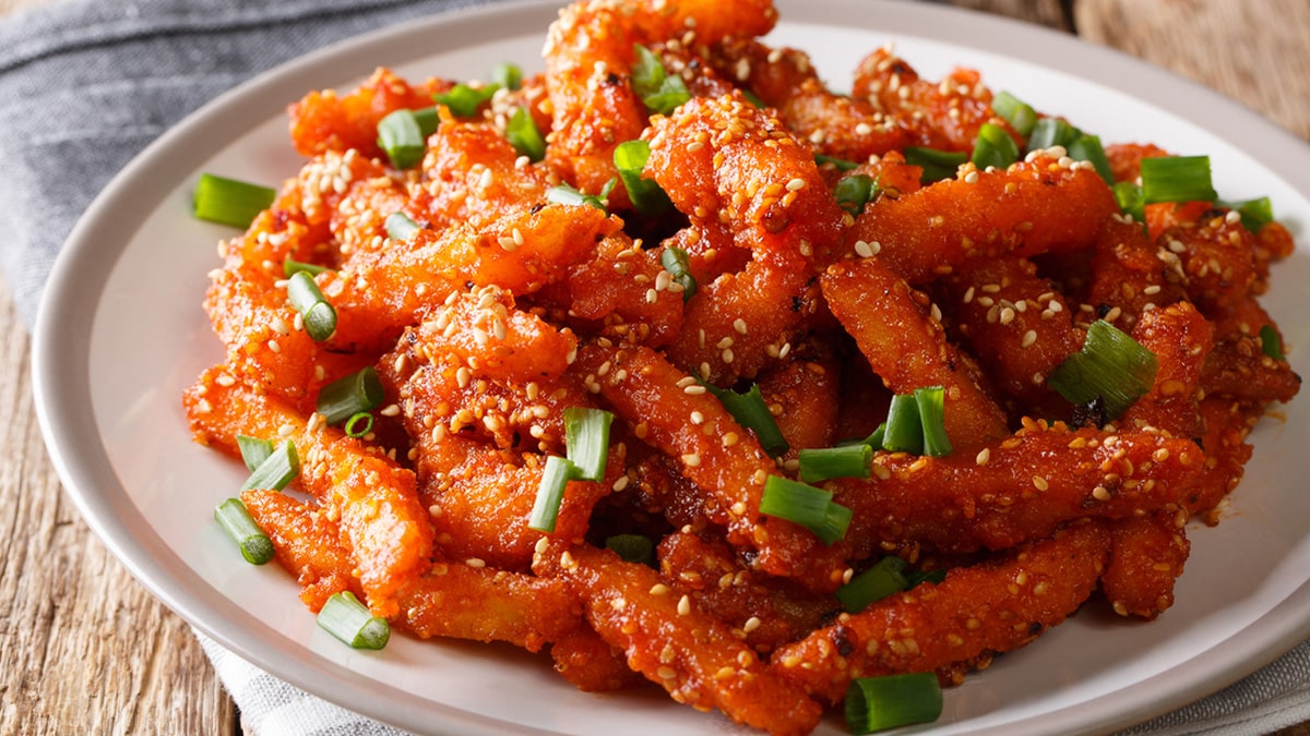 5 Cooking Tips To Make Perfectly Crispy Honey Chilli Potato At Home