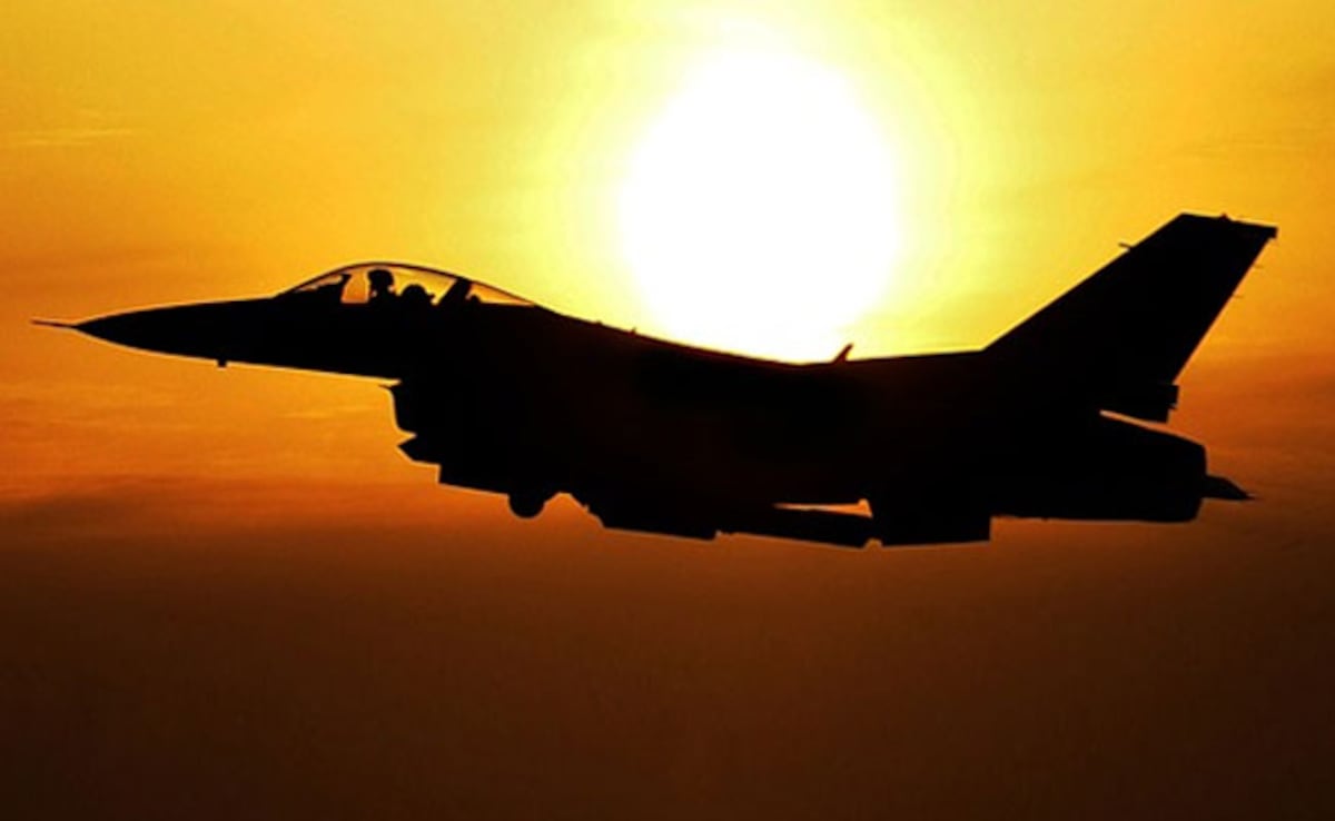 Japan Scrambles Fighter Jets As Russian Bombers Fly Over High Seas