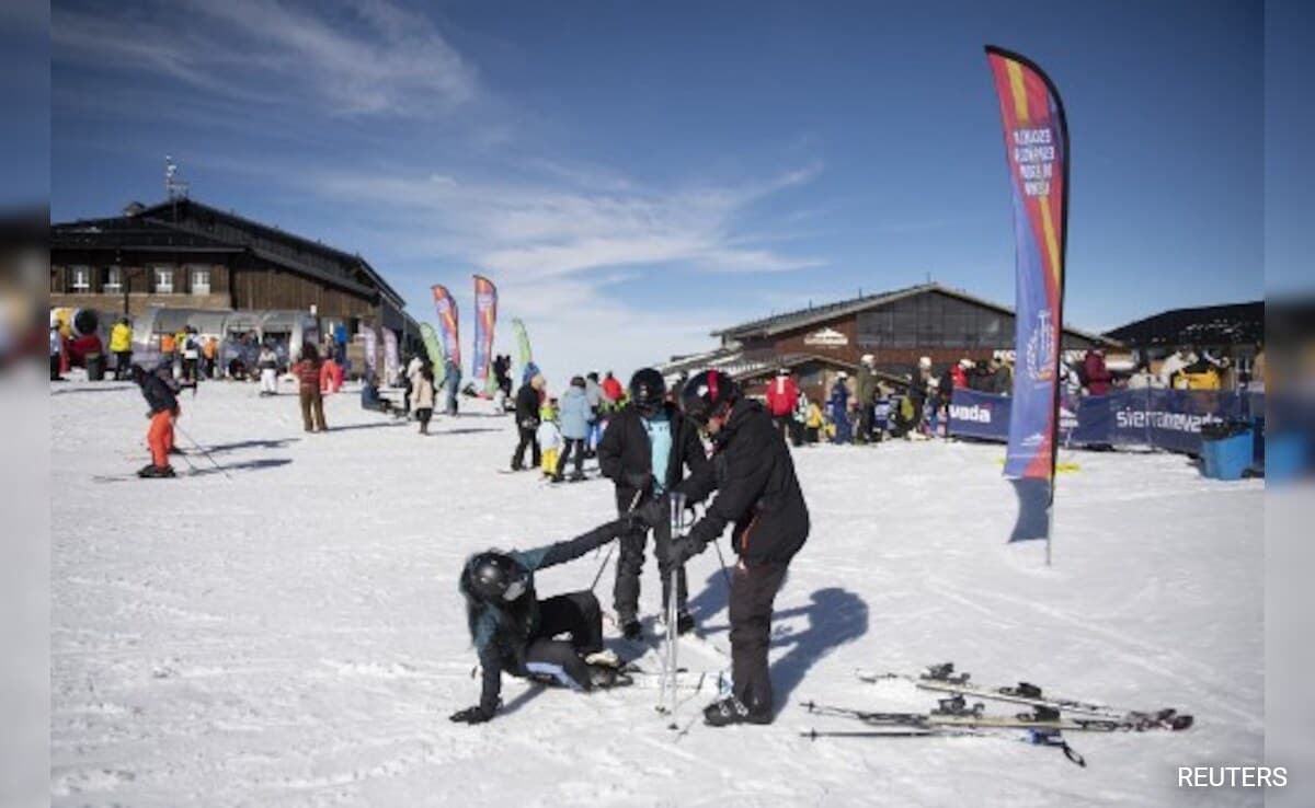 Dozens Injured, Trapped As Ski Lift Collapses In Spain