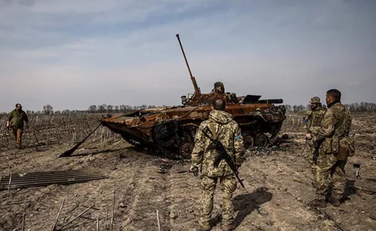 Russia Issues New School Textbook, Says It Was "Forced" To March Into Ukraine