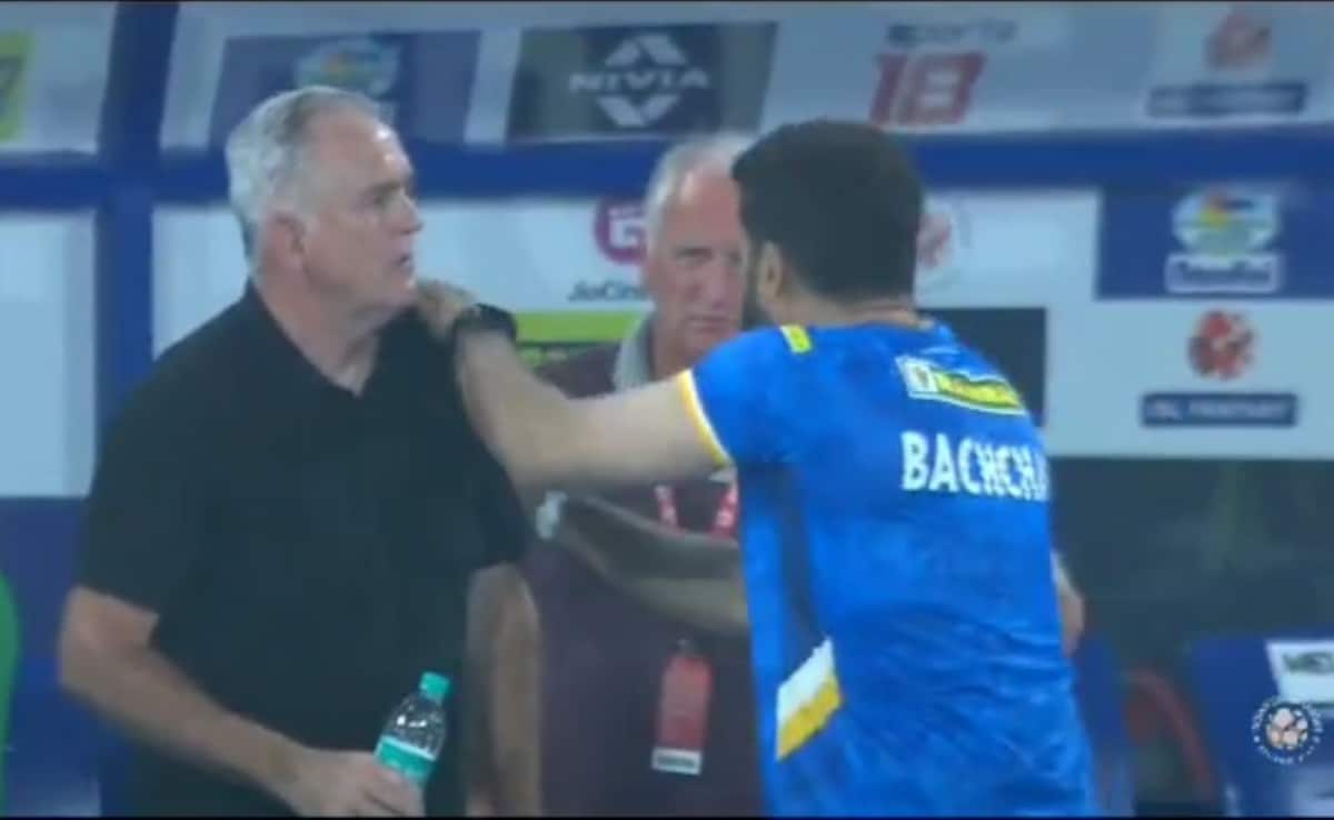 Abhishek Bachchan Loses Cool, Engages In Animated Discuscussion With ISL Team Coach. Watch