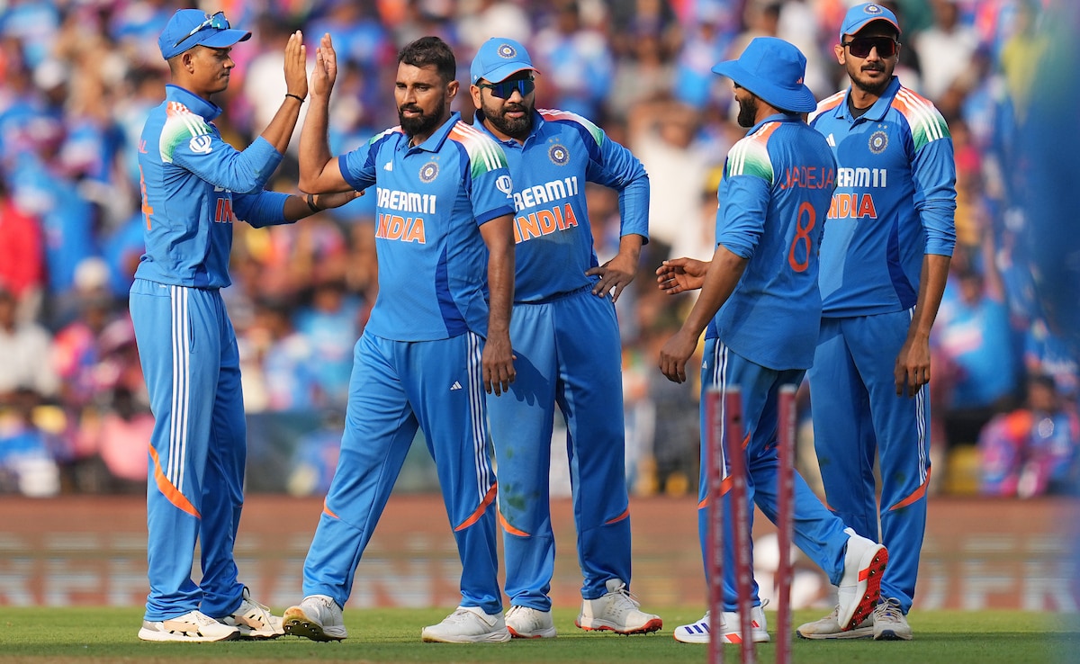 India vs England 1st ODI LIVE Updates: Mohammed Shami Gets First Wicket On 41st Ball, England Go 7 Down