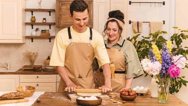 Best Deals On Aprons From Myntra