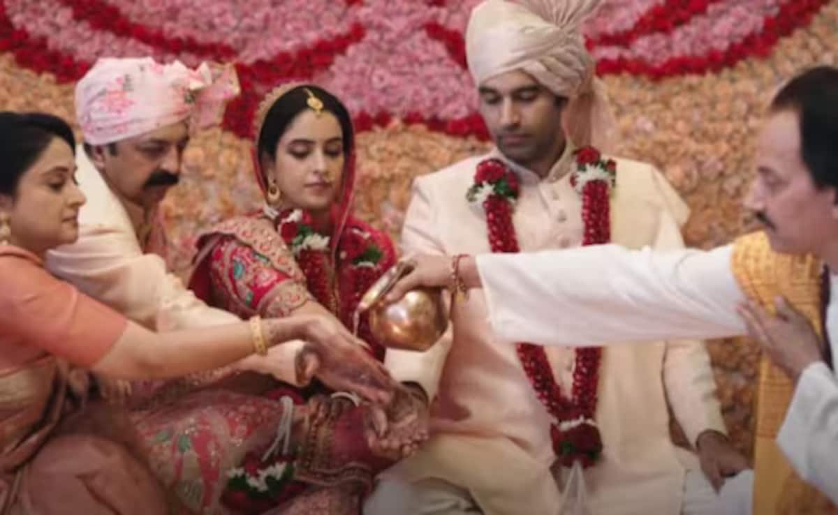 A still from Mrs.