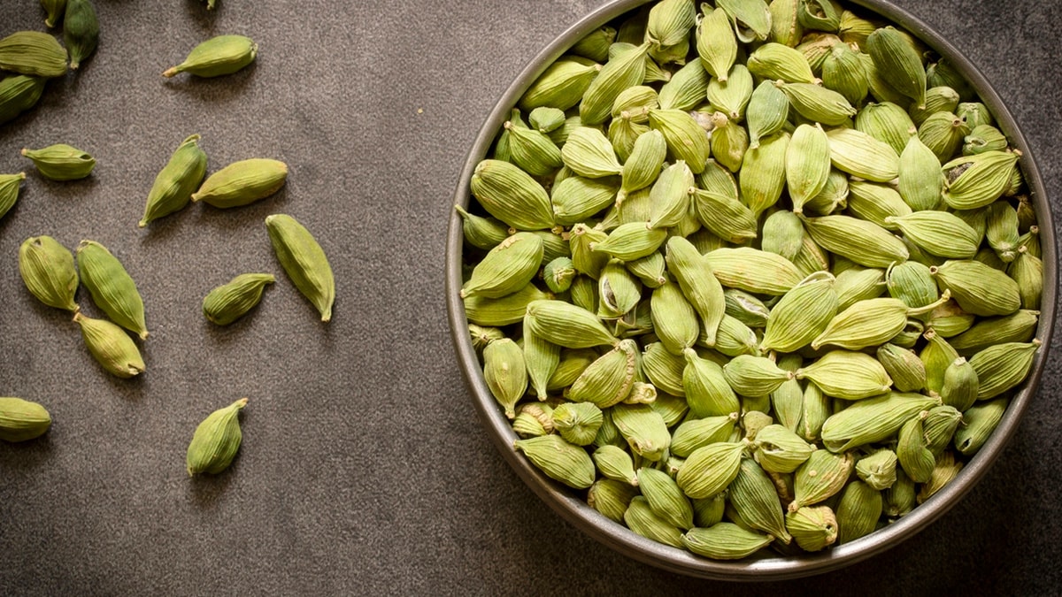 Cardamom can add a depth of flavour in your lemonade.