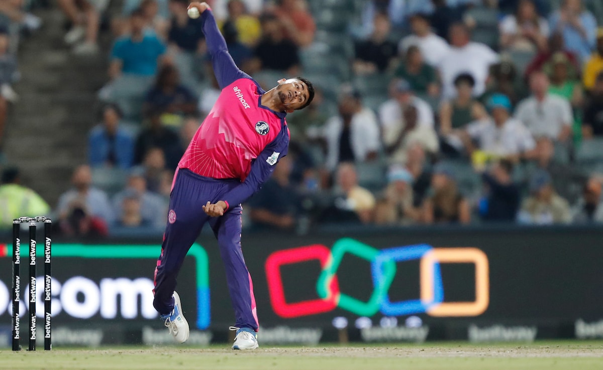 Mumbai Indians Sign Mujeeb ur Rahman As Replacement For Afghanistan's Allah Ghazanfar