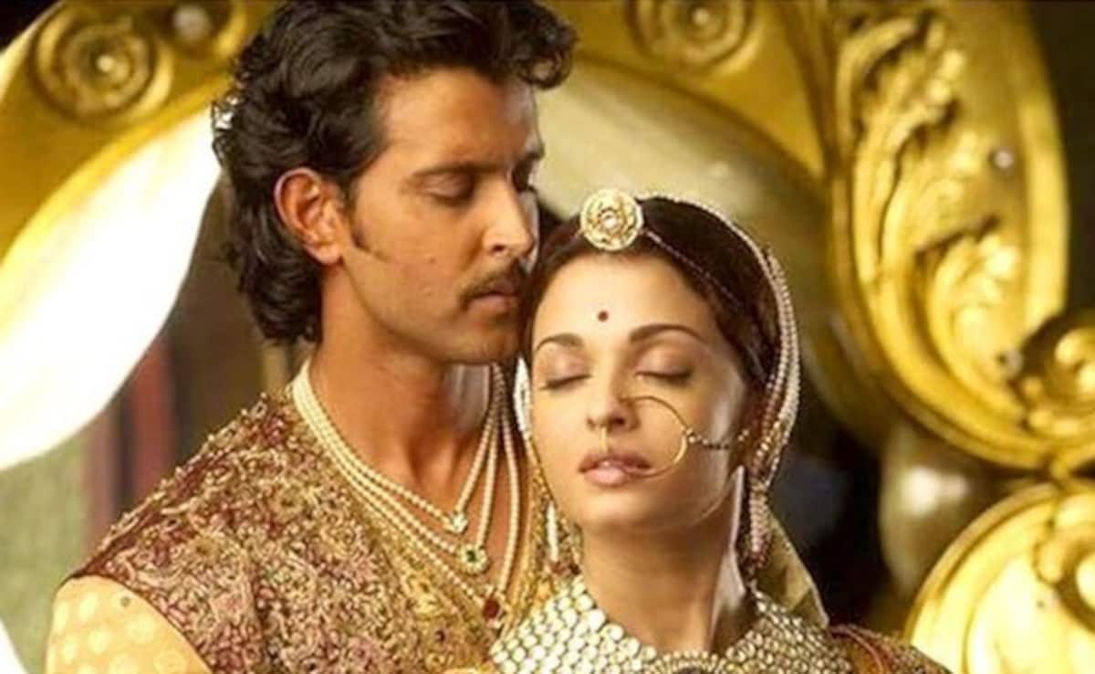 The Academy To Host A Special Screening Of Hrithik-Aishwarya's Historical Romantic Drama