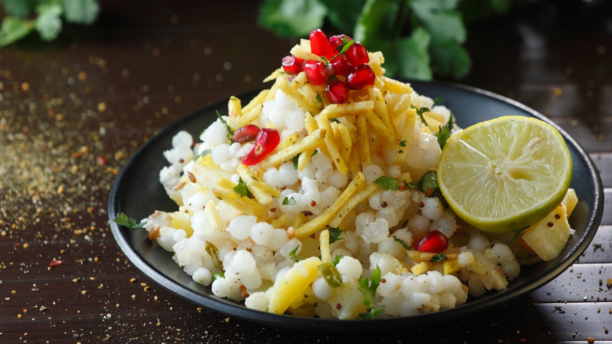 Does Your Sabudana Khichdi Become Sticky? 7 Tips To Make It Like Pro