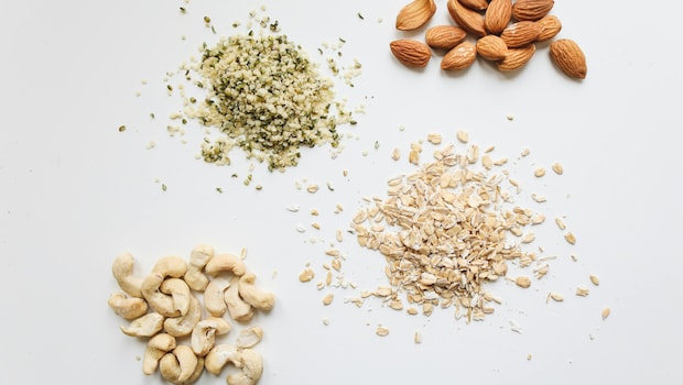 Dry Fruits Help Combat Acidity and Improve Digestion