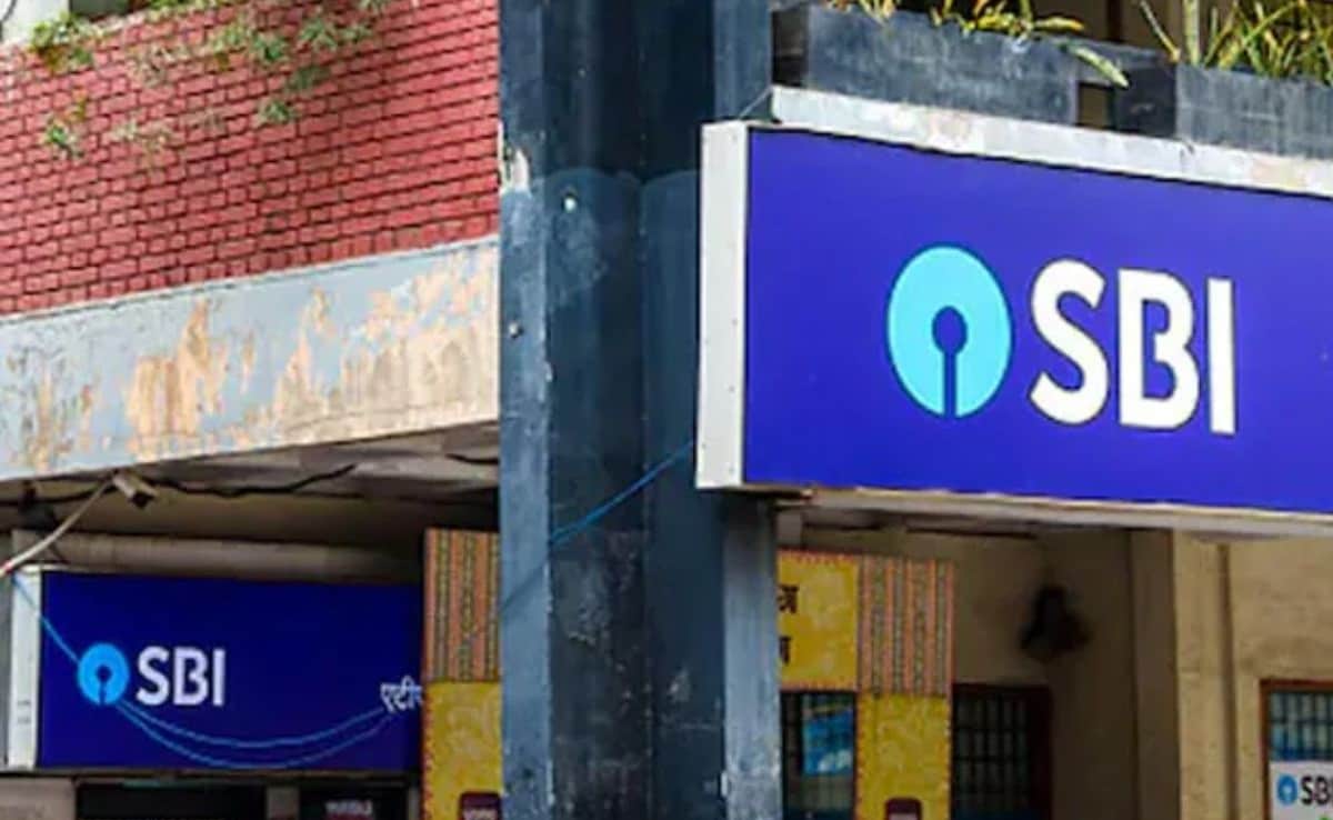SBI Cards Executive's Rude Message To Customer Goes Viral: "Closing All My Accounts"