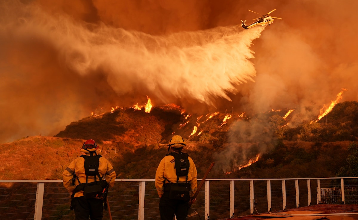 Los Angeles Mayor Removes Fire Chief Over Handling Of Wildfires