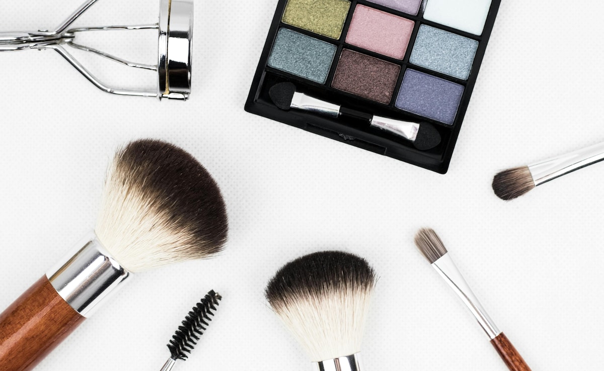 Police Academies In Japan Teaching Make-Up To Male Cadets. Here’s Why