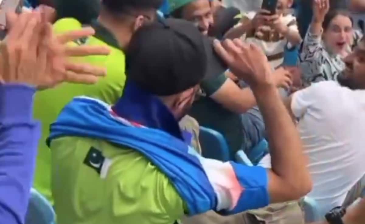 Pakistan Fan Switches To India Jersey As Mohammad Rizwan And Co Suffer Humiliating Champions Trophy Loss. Watch