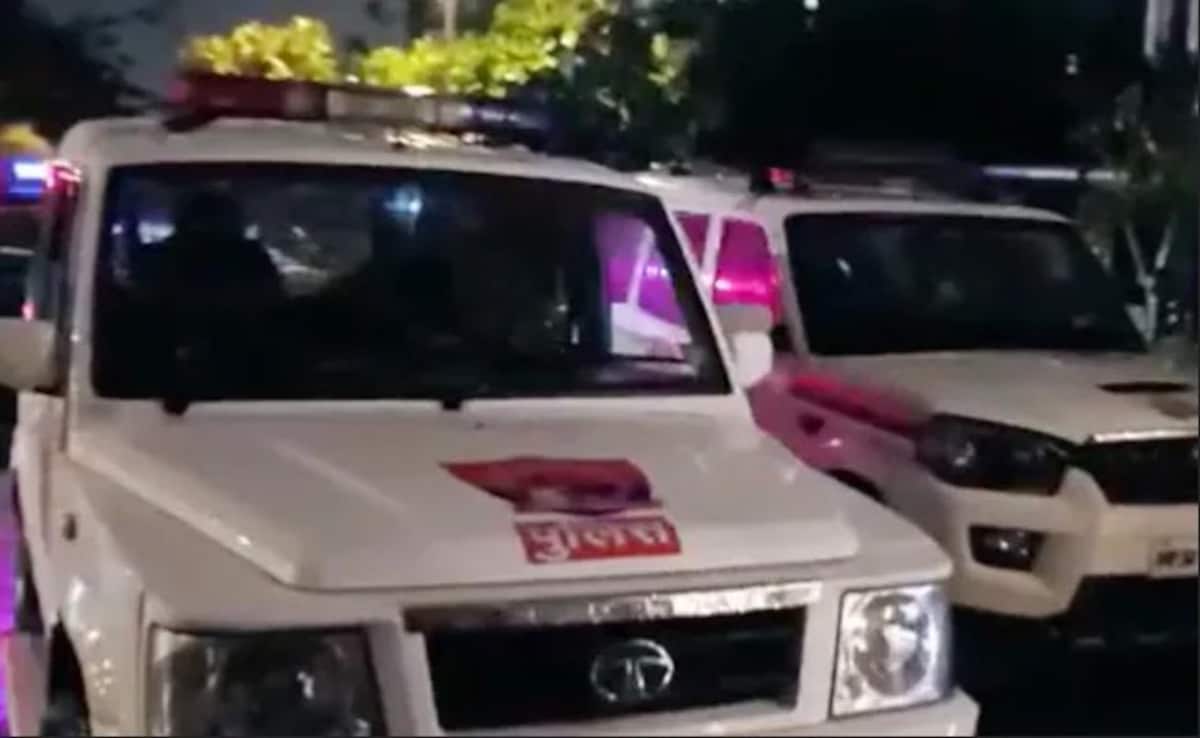 Angered Over Postponement Of Wedding, Man Attacks Fiancee At Her Workplace