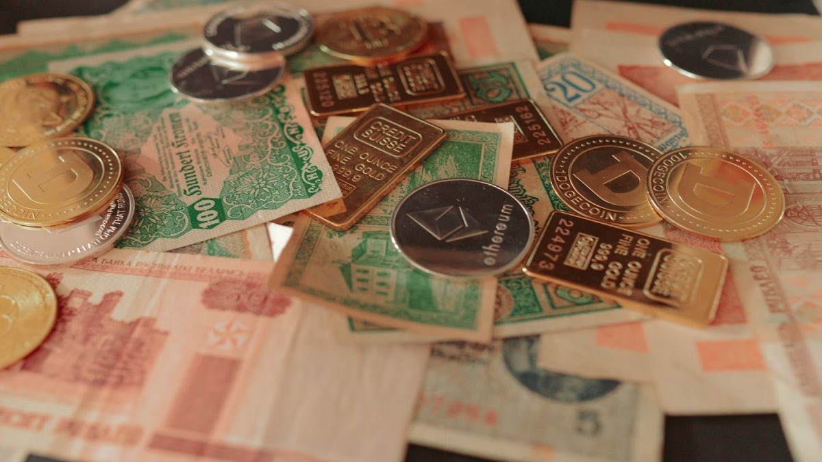 Crypto Price Today: Bitcoin Drops to $84,500 as Most Altcoins Decline