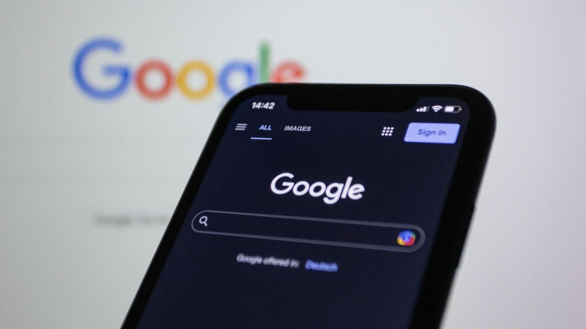 How to Hide Google AI Overviews in Search Results Temporarily or by Default