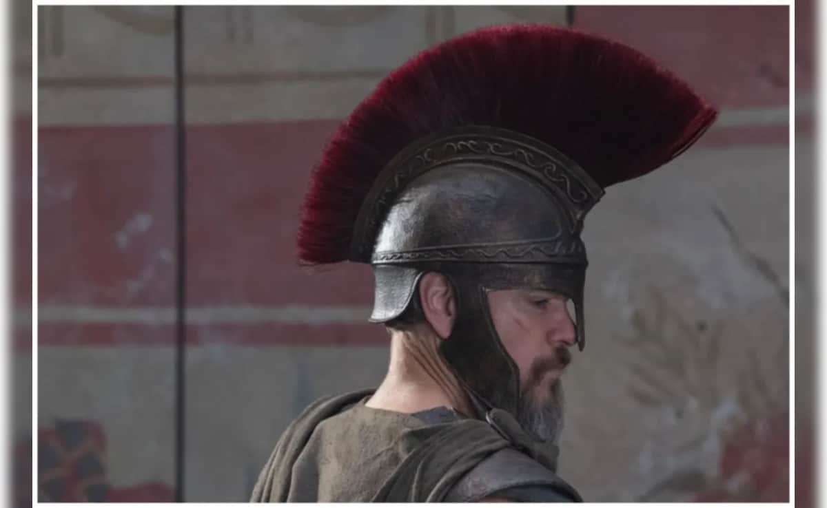 Matt Damon Shines In Christopher Nolan's Film