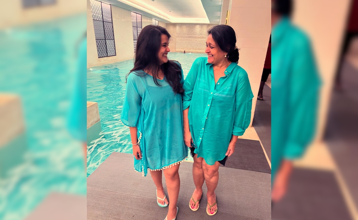 Shahid Kapoor's Step Sister Sanah Kapur Shares Her "Vacation Photo Dump"