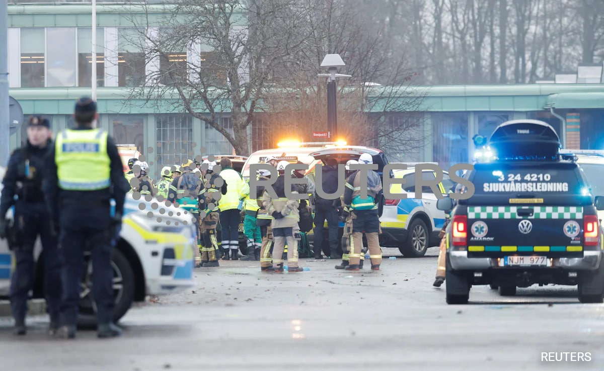 Sweden To Limit Access To Weapons After Mass School Shooting