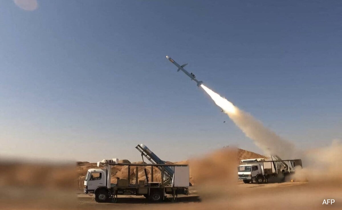 With Maximum Range Of 1,056 Miles, Iran Unveils Its New Ballistic Missile