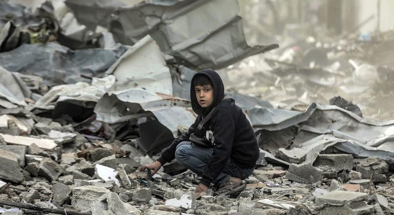 At a time of war, nations must stop global order from crumbling: UN rights chief