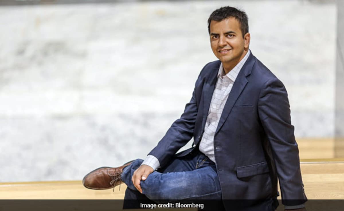 Ola CEO Follows Elon Musk's Footsteps, Asks Employees For Weekly Updates