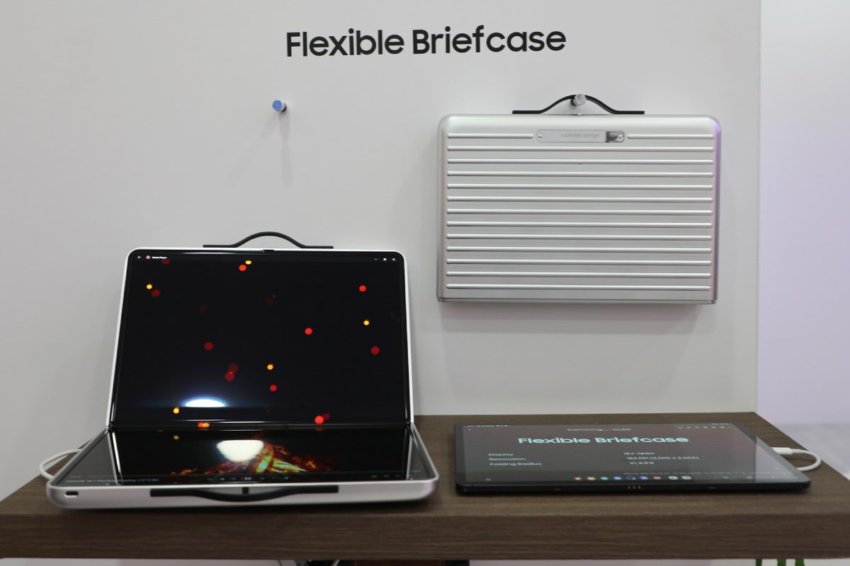 flexible briefcase samsung Samsung