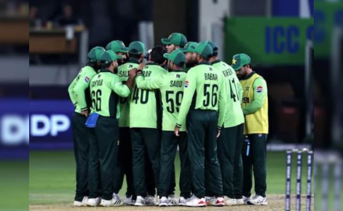 Ex-Pakistan Red-Ball Coach Holds Aaqib Javed, National Selectors Responsible For Poor Champions Trophy Show