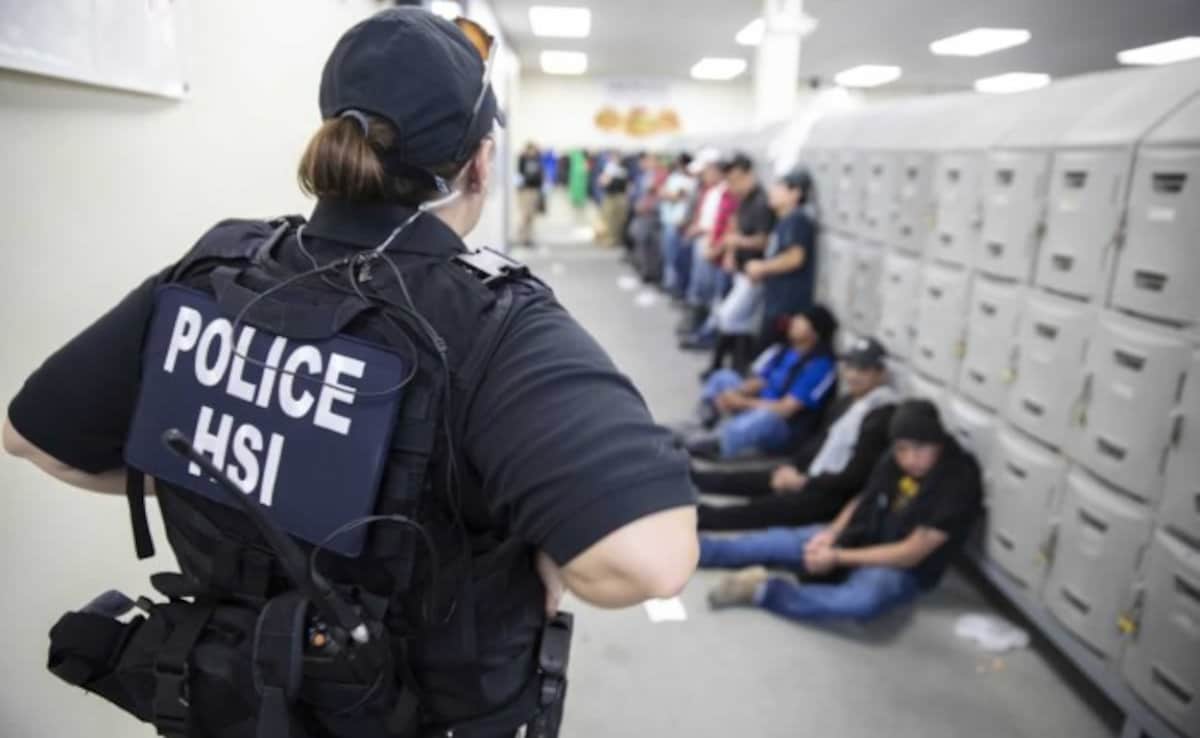 Trump Team Is Polygraphing Employees To Find Immigration Raid Leaks