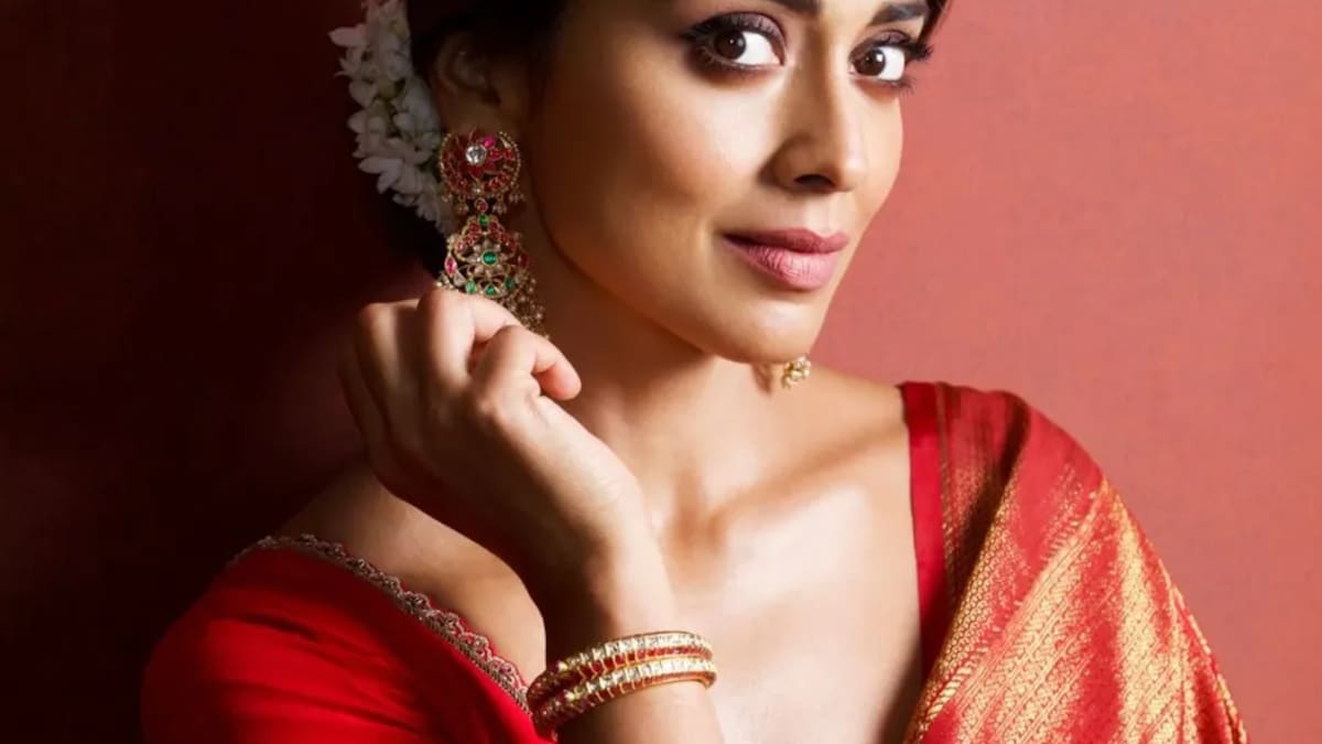 Exclusive Interview with Shriya Saran: Her Secrets To A Healthy, Balanced Diet
