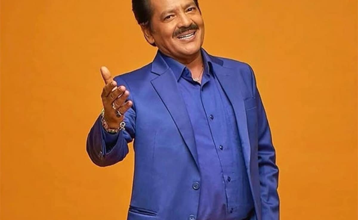 Udit Narayan Jokes About His Viral Video Of Kissing Fans: "Udit Ki Pappi..."