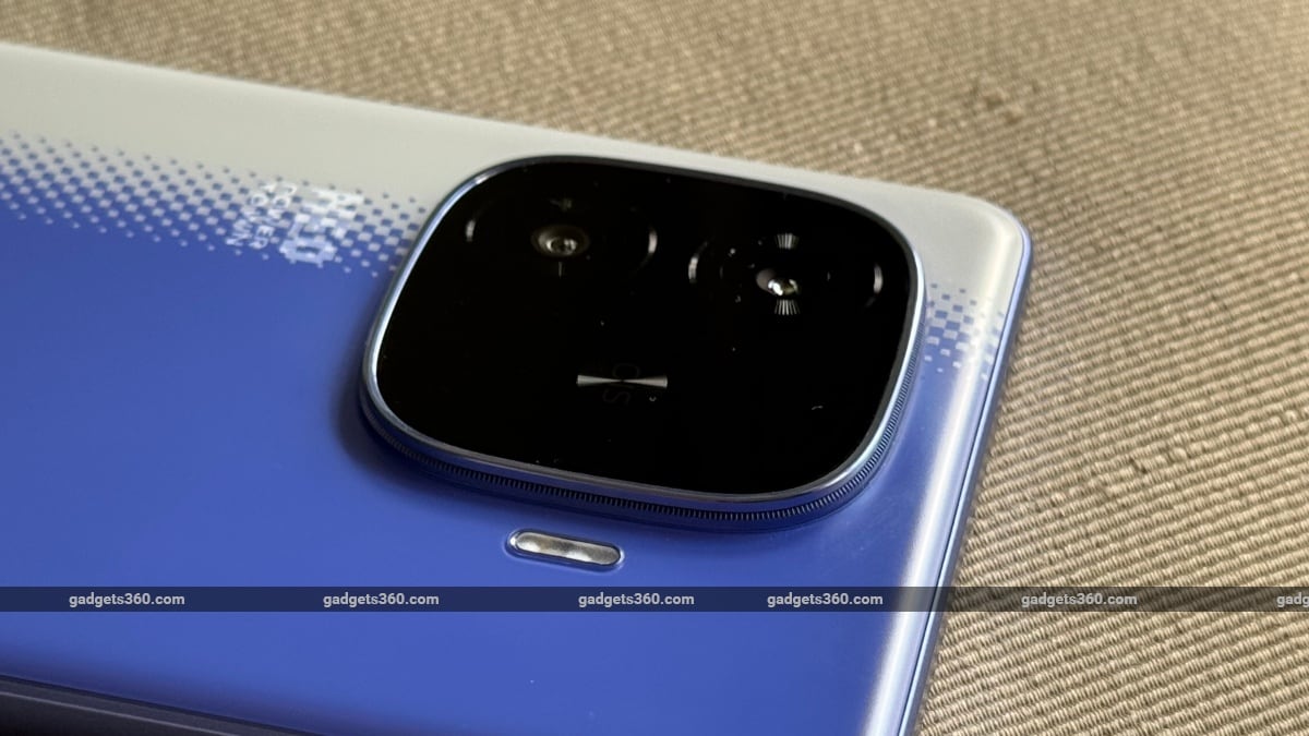 iqoo neo 10r camera bump gadgets 360 iQOONeo10R  iQOO