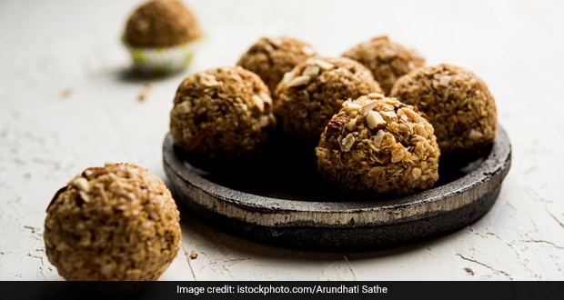 Winter Diet: Quick And Easy 3-Ingredient Dates And Nut Ladoo Recipe For Winter Cravings
