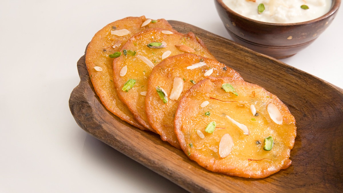 How to Make Perfect Malpua for Holi – Check Out These Tips