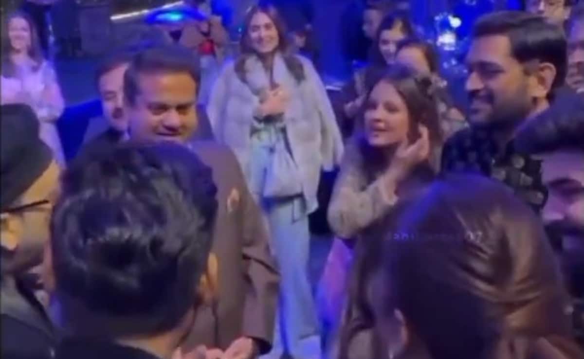 Sakshi Calls MS Dhoni 'Lucky' During Funny Interaction. Rishabh Pant's Reaction Goes Viral