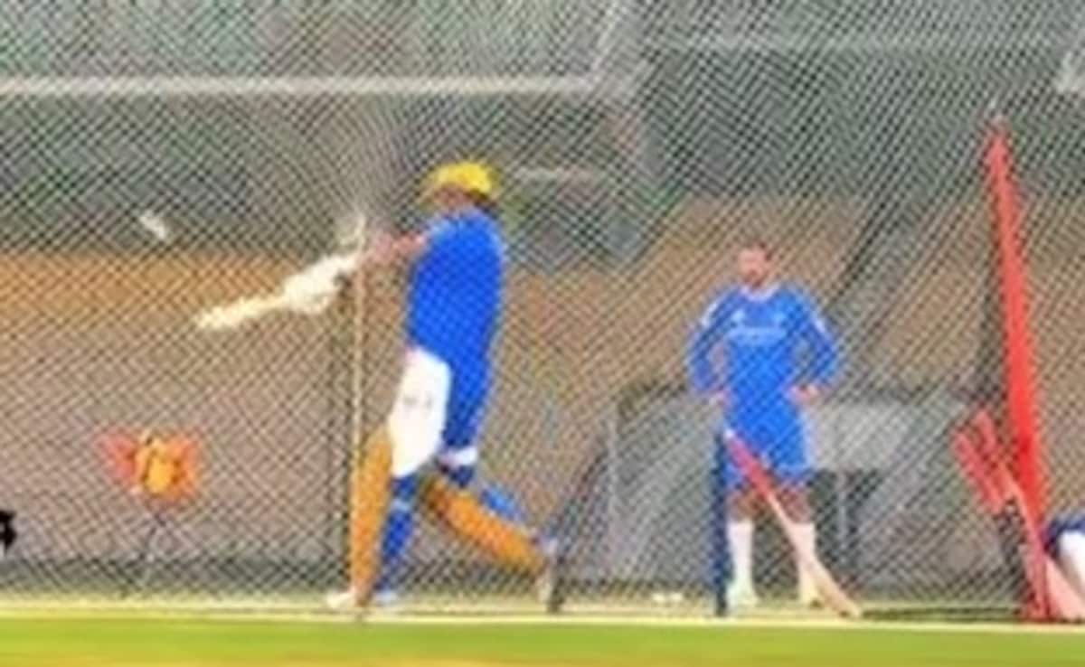 MS Dhoni Nails A Six In CSK Practice, Sound Off The Bat Leaves Fans In Awe. Watch
