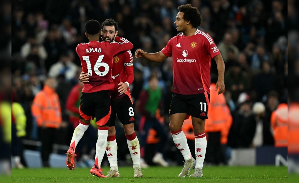Manchester United Defy Fan Groups With Five Percent Season Ticket Rise