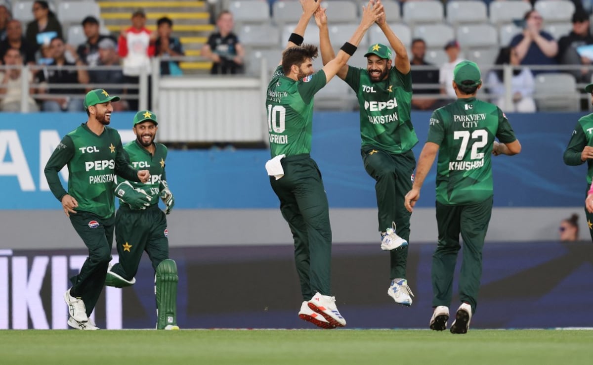 New Zealand vs Pakistan 3rd T20I LIVE Score Updates: Pakistan Trigger Collapse For NZ, Star Misses Out On Ton