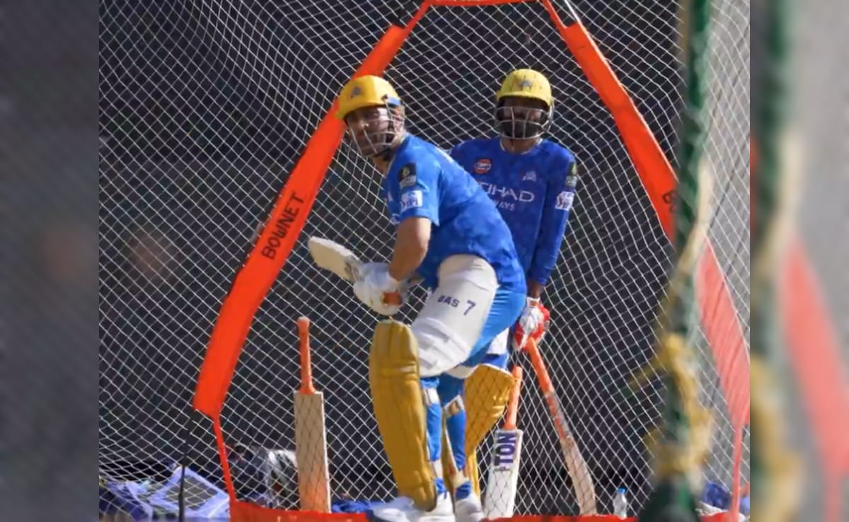 “Same Iconic Vibes”: MS Dhoni Unleashes Big Hits Ahead Of IPL 2025 Campaign Opener