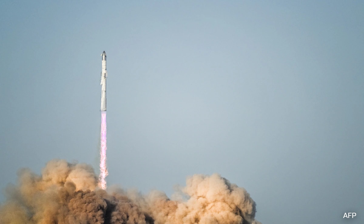 240 Flights Disrupted By Explosion Of Elon Musk's SpaceX Starship