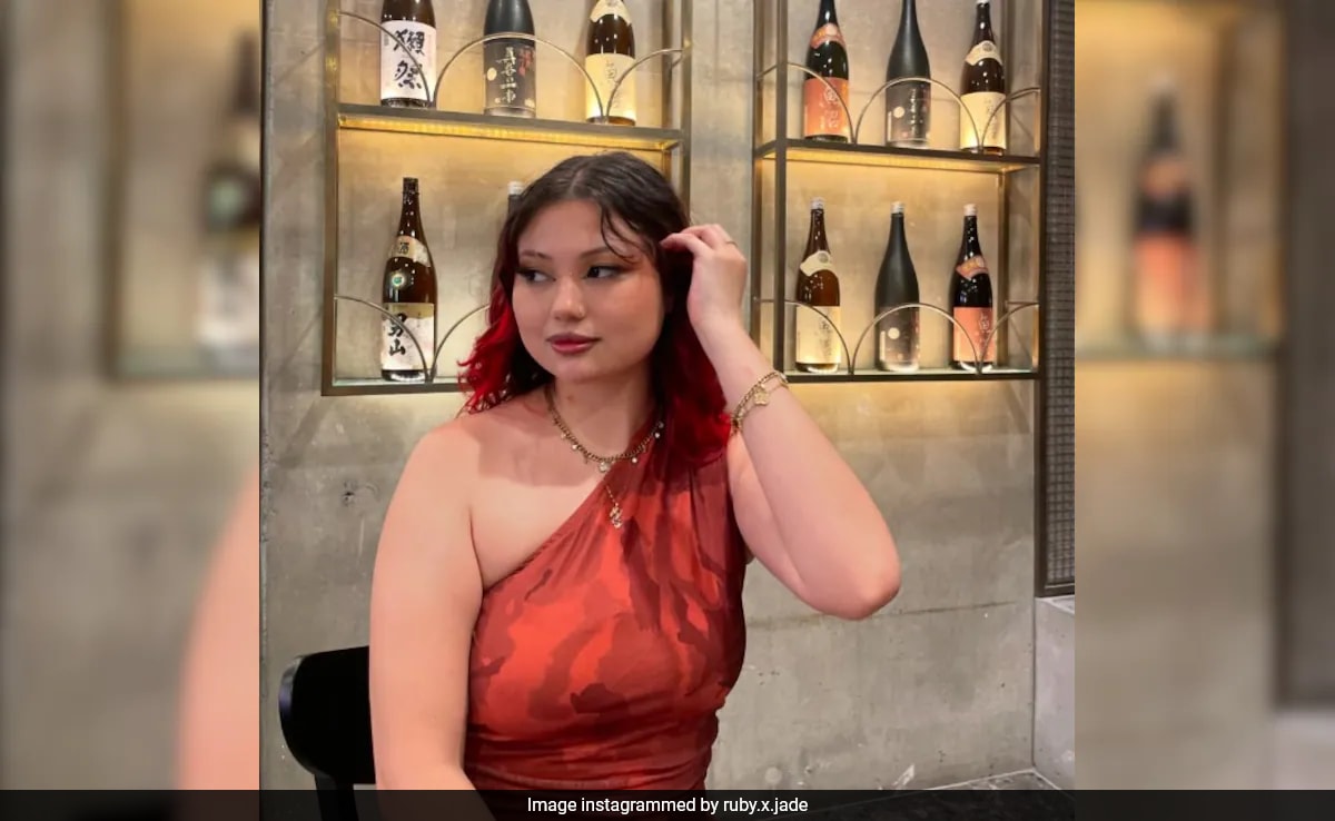 A Glimpse Into The Lavish Life Of A 'Professional Girlfriend'