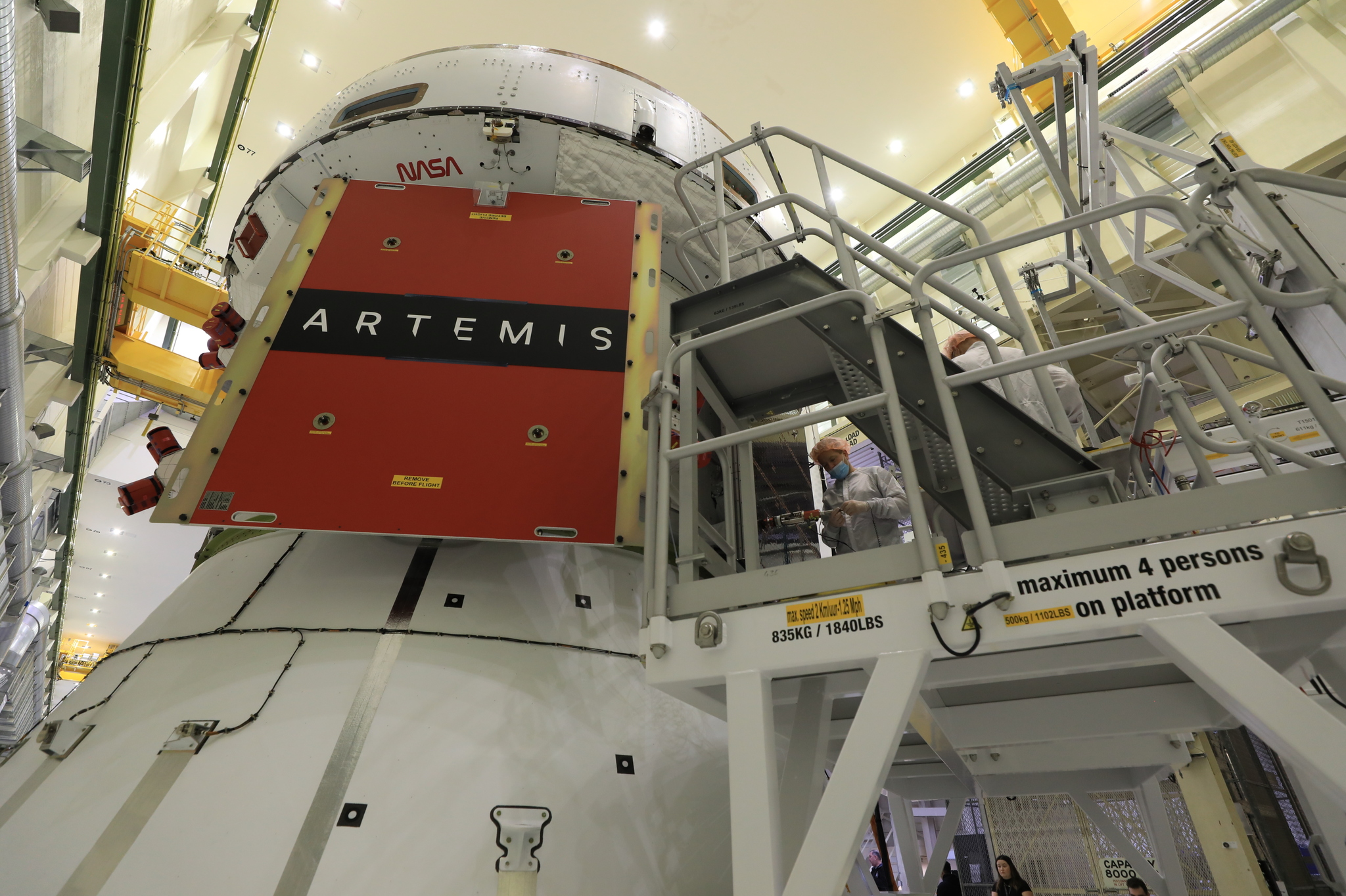 Engineers Install Orion Solar Array Wings for Artemis II