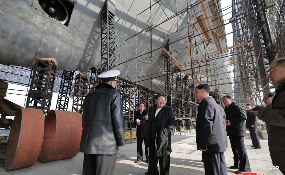 In A First, North Korea Unveils Nuclear-Powered Submarine