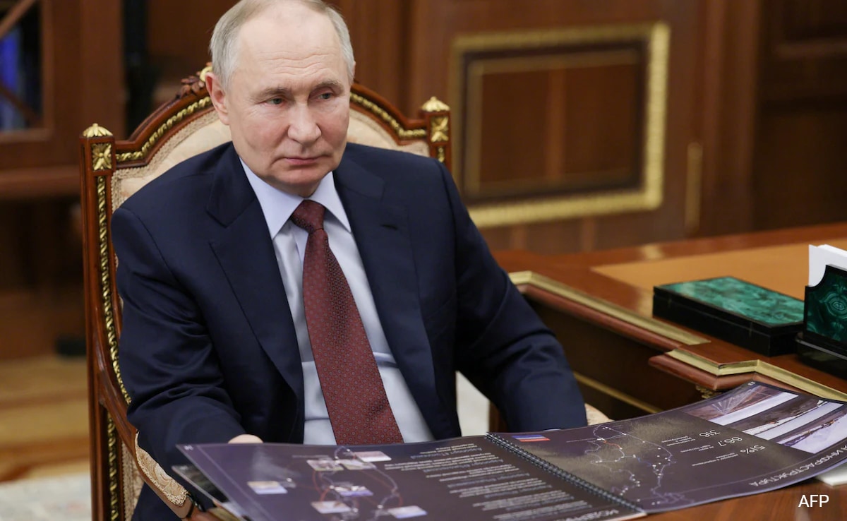 Kremlin After Putin Meets Trump's Special Envoy Over Ukraine Ceasefire