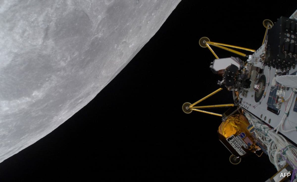 Private US Spaceship Lands Near Moon's South Pole, But Awkwardly