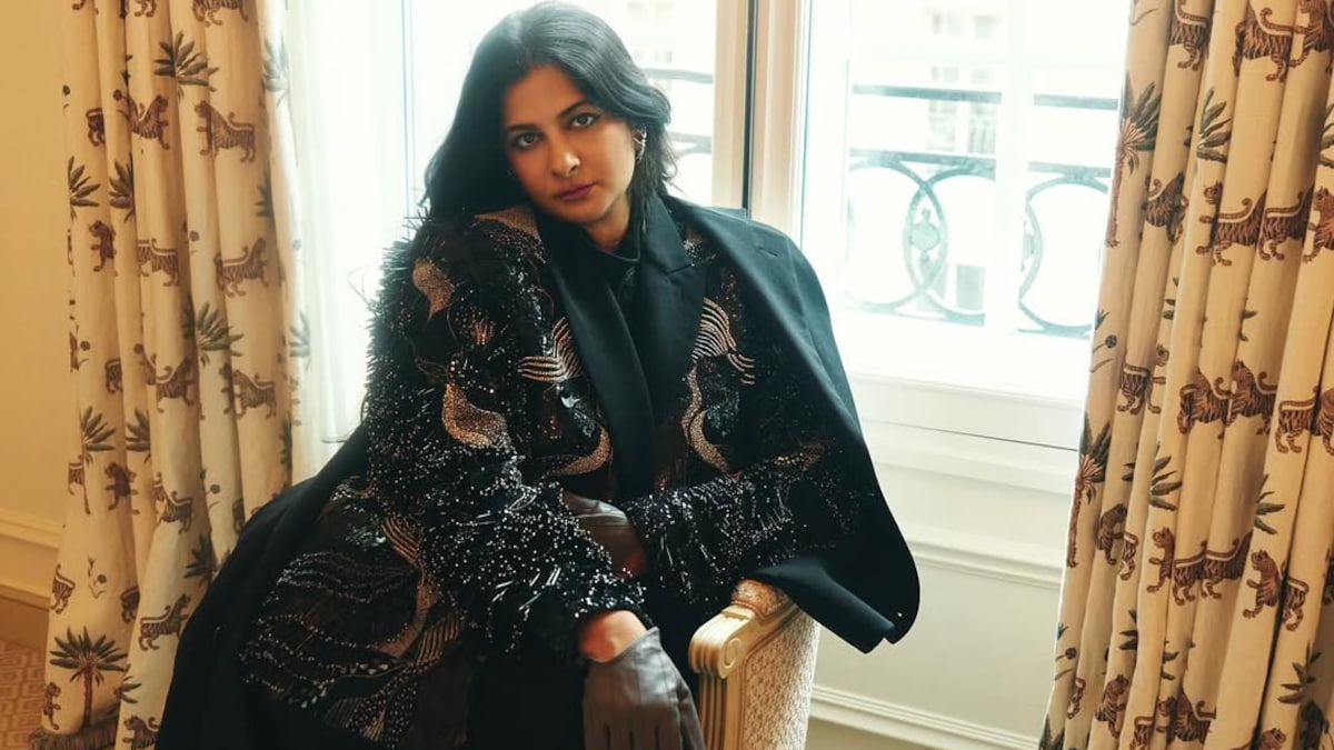 Rhea Kapoor Celebrated Her Birthday With Four Types Of Lip-Smacking Cakes - Take A Look